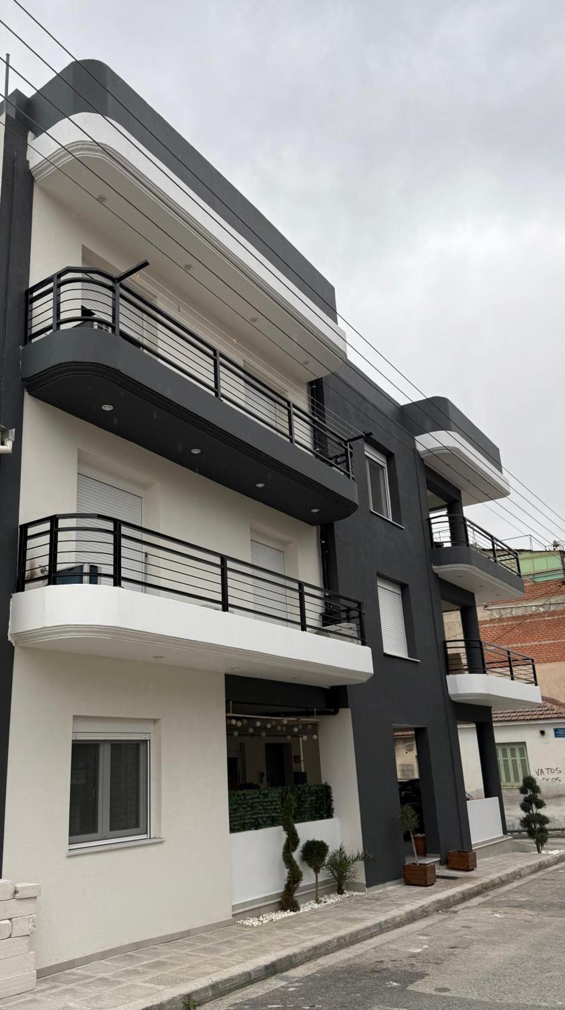 Modern Family Retreat Apartment Volos Ngoại thất bức ảnh